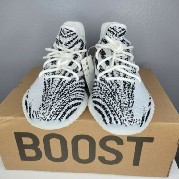 YEEZY BOOST 350 V2 ZEBRA SIZE M13 (BRAND NEW) - Picture 1 of 3